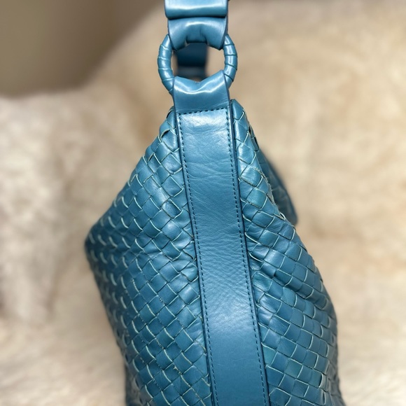 Bottega Veneta Pyramid Intrecciato Nappa Shoulder Bag - Picture 5 of 15